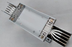 空氣型母線槽的結(jié)構(gòu)介紹，和澆注型母線槽有什么區(qū)別？